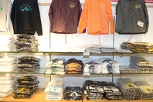「LYRICAL SCHOOL OFFICIAL STORE」店内の様子。