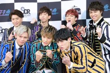 ライブに向けて気合を入れる超特急。