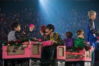 超特急（写真提供：SDR）