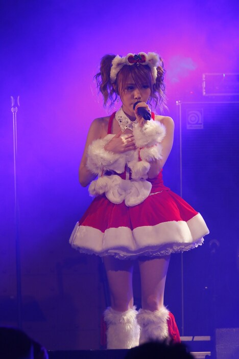 田中れいな（Vo）（写真提供：アップフロントエージェンシー）