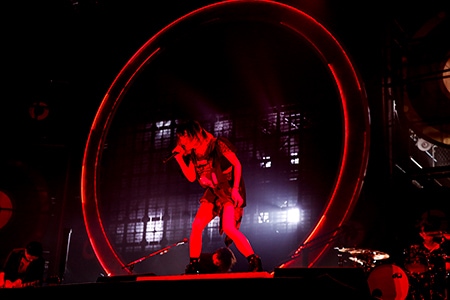 LiSA「LiVE is Smile Always～メガスピーカー～」の様子。（Photo by hajime kamiiisaka）