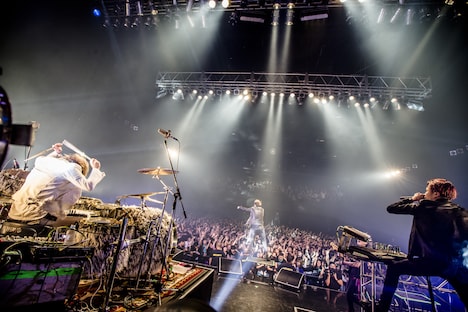 Crossfaith（撮影：青木カズロー）