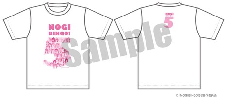 メンバーによる似顔絵が描かれたオリジナルTシャツ。