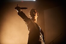 武瑠（Vo）（撮影：近澤幸司）