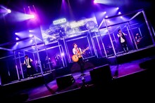 藤木直人「NAO-HIT TV Live Tour ver11.0 ～1989 17 Till I Die Tour～」のワンシーン。（写真提供：ポニーキャニオン）