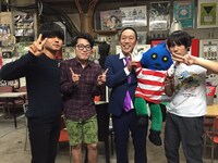 SAKANAMONとヴィンテージの武井俊祐。（写真提供：ビクターエンタテインメント）