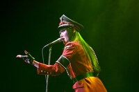 浜崎容子（Vo）（撮影：名鹿祥史）