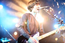 小出祐介（Vo, G）（Photo by Viola Kam [V'z Twinkle]）