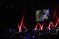 「ルパン三世コンサート～LUPIN! LUPIN!! LUPIN!!! 2015～」東京・中野サンプラザホール公演の様子。 (c)モンキー・パンチ / TMS・NTV 原作:モンキー・パンチ (c)TMS（撮影：名和真紀子）