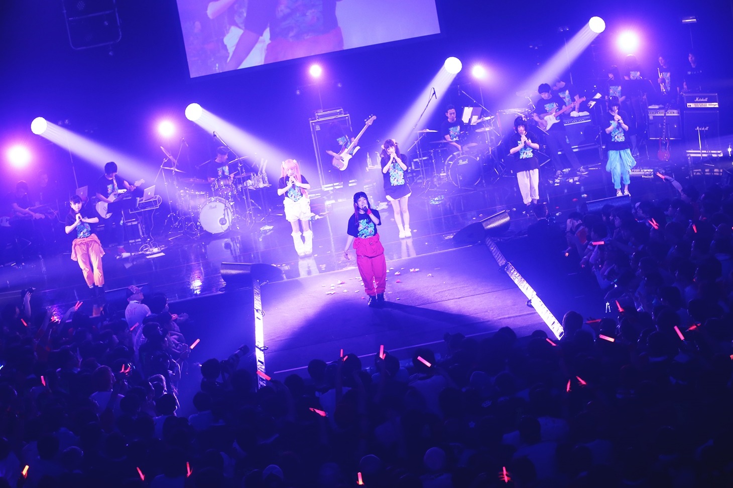 「ゆるめるモ！ YOU ARE THE WORLD TOUR FINAL」の様子。（撮影：ハヤシサトル）