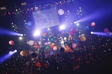 「ゆるめるモ！ YOU ARE THE WORLD TOUR FINAL」の様子。（撮影：ハヤシサトル）