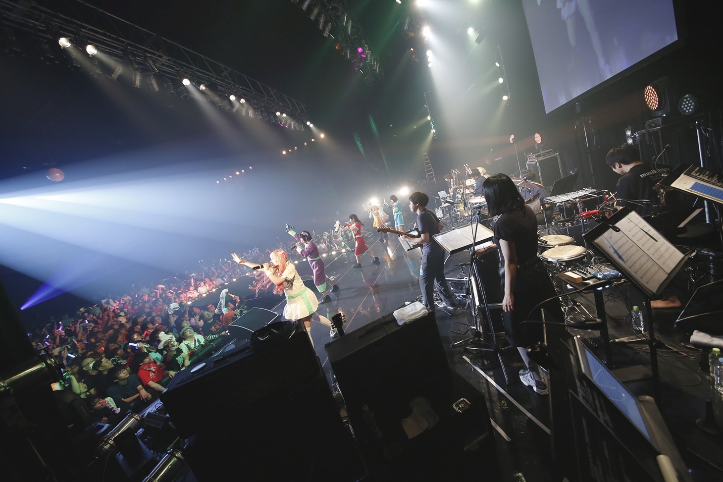 「ゆるめるモ！ YOU ARE THE WORLD TOUR FINAL」の様子。（撮影：ハヤシサトル）
