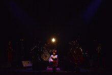 「チャラン・ポ・ランタンと崩壊バンド ツアー2015 "Shiwasu de Gowasu"」東京公演の様子。