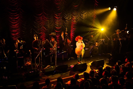 「EGO-WRAPPIN' live Midnight Dejavu」東京公演の様子。(撮影:仁礼博)