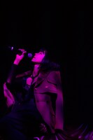 「女根の月」でポエトリーリーディングを披露する満島ひかり。（撮影：仁礼博）