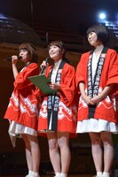 サトウ食品の法被を羽織って登場したNegicco。