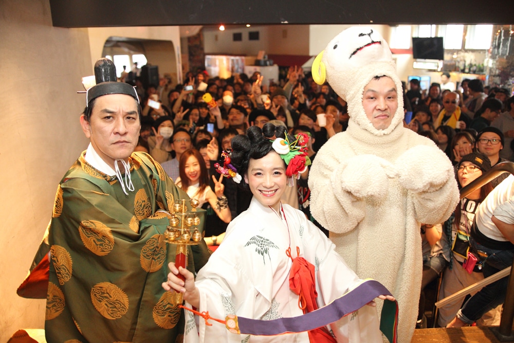 昨年のカウントダウンイベントでの餅つきの様子。（撮影：丹沢由棋）