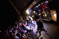 「BROTHERHOOD vol.28」でのCOUNTRY YARDの様子。（撮影：半田安政[showcase]）