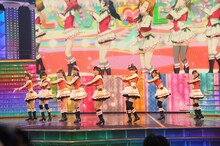 ステージでリハーサル中のμ's。