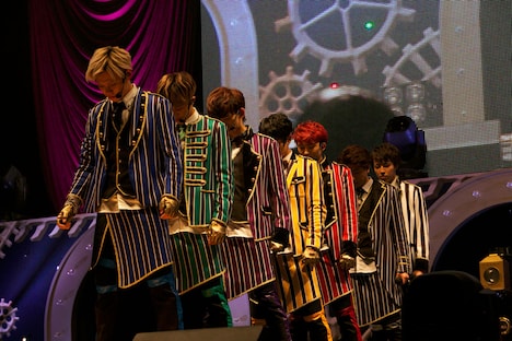 超特急（写真提供：SDR）