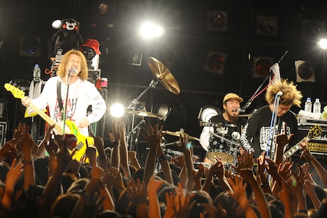 WANIMA（Photo by Yuji "本田本" Honda）