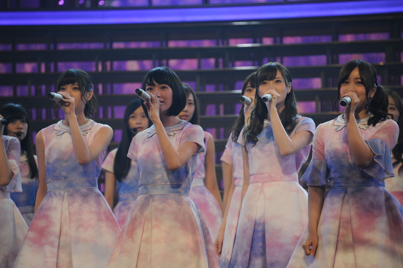 6位は「『リハーサルなのに涙が』乃木坂46、紅白初出場に向け気合十分」より、乃木坂46の音合わせの様子。