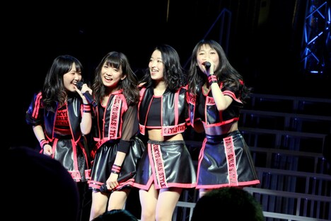 「TOKYO GIRLS' STYLE presents LIVE PARTY 2015 FINAL」の様子。（写真提供：avex trax）