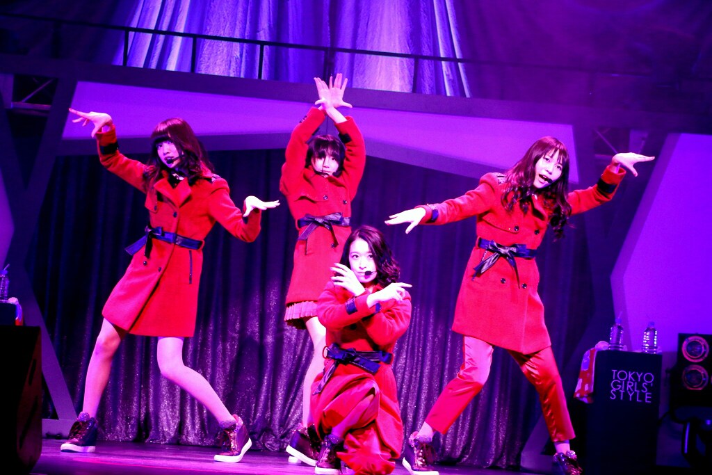 「TOKYO GIRLS' STYLE presents LIVE PARTY 2015 FINAL」の様子。（写真提供：avex trax）