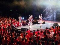 「TOKYO GIRLS' STYLE presents LIVE PARTY 2015 FINAL」の様子。（写真提供：avex trax）