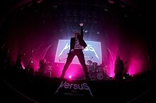 12月28日に大阪・松下IMPホールにて開催された「VersuS 2015 極彩SuG VS 極悪SuG」大阪・松下IMPホール公演の様子。（提供：ポニーキャニオン）