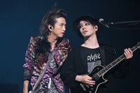 明希（B / シド）とミヤ（G / MUCC）。