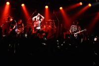 OBLIVION DUST「OBLIVION DUST LIVE TOUR 2015 "Live Graffiti"」愛知・名古屋CLUB QUATTRO公演の様子。（撮影：緒車寿一）