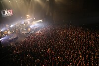 スガシカオ「SUGA SHIKAO LIVE TOUR 2015 『THE LAST』」12月26日の東京・Zepp DiverCity TOKYO公演の様子。（撮影：中河原理英）