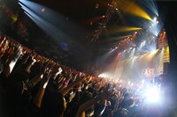 スガシカオ「SUGA SHIKAO LIVE TOUR 2015 『THE LAST』」12月26日の東京・Zepp DiverCity TOKYO公演の様子。（撮影：中河原理英）