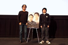 天久聖一（左）と渋谷直角（右）。(c)2015 DENKI GROOVE THE MOVIE? PROJECT