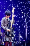 尼川元気(B)(撮影:上飯坂一)