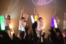 「東京パフォーマンスドール@CBGK!! ～ダンスサミット ネイキッド 2015冬-2016新春～ 第4クール」ファイナル公演の様子。