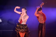 左から上西星来、脇あかり。(写真提供:EPICレコードジャパン)