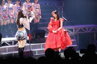 左から譜久村聖、鞘師里保。