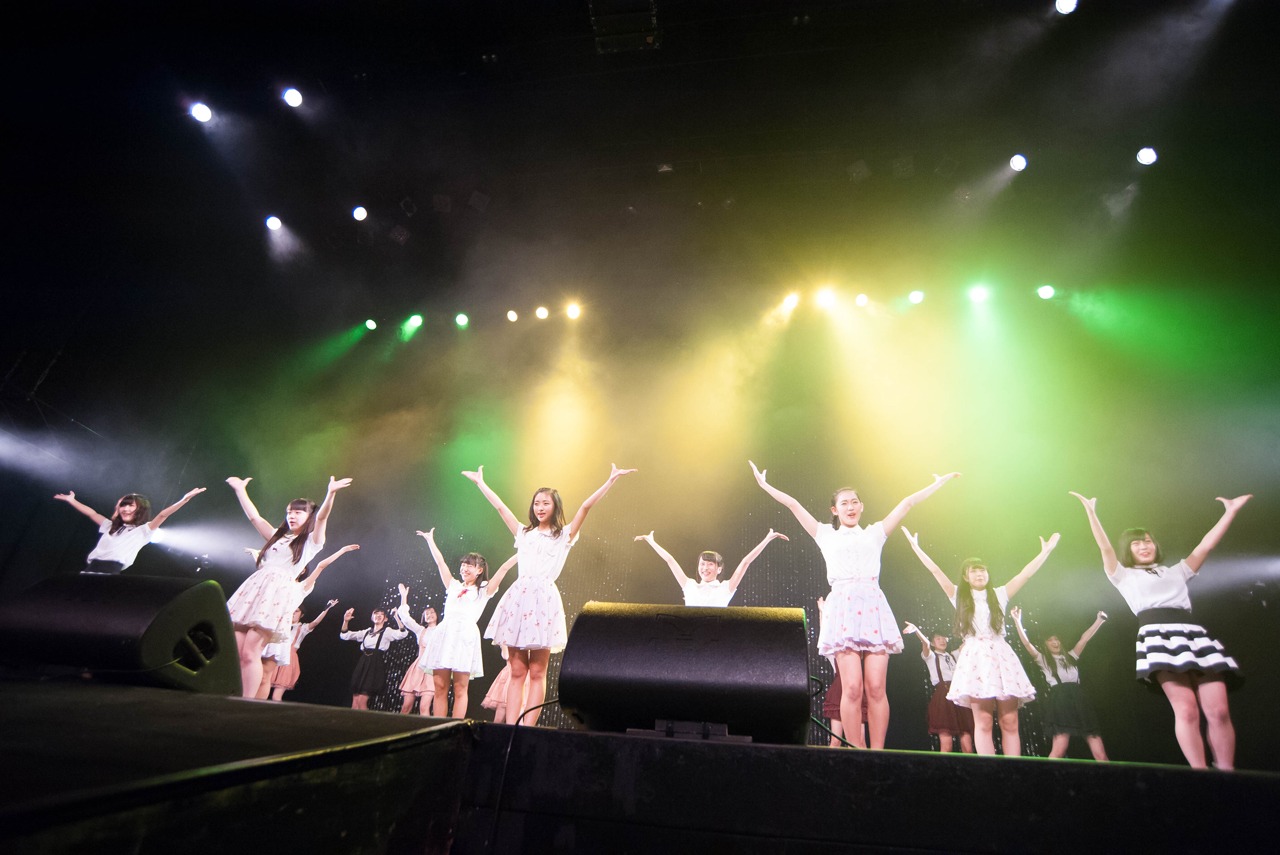 「Kiss Bee 4thワンマンライブ」の様子。