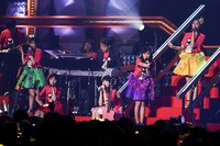 ももいろクローバーZ「第一回ゆく桃くる桃『笑顔ある未来』」の様子。（Photo by HAJIME KAMIIISAKA）