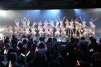 「SKE48 カウントダウン公演2015→2016」の様子。 (c)AKS