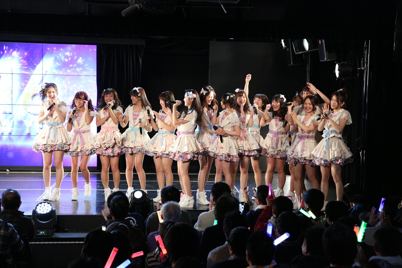 「SKE48 カウントダウン公演2015→2016」の様子。 (c)AKS