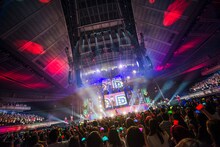 AAA「AAA NEW YEAR PARTY 2016」の模様。