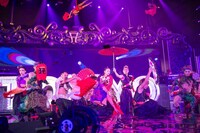 「ayumi hamasaki COUNTDOWN LIVE 2015-2016 A M(A)DE IN TOKYO」12月31日公演の様子。