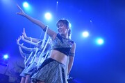 「アップアップガールズ(仮) CD/J 15-16 カウントダウンジャンパー!」の様子。