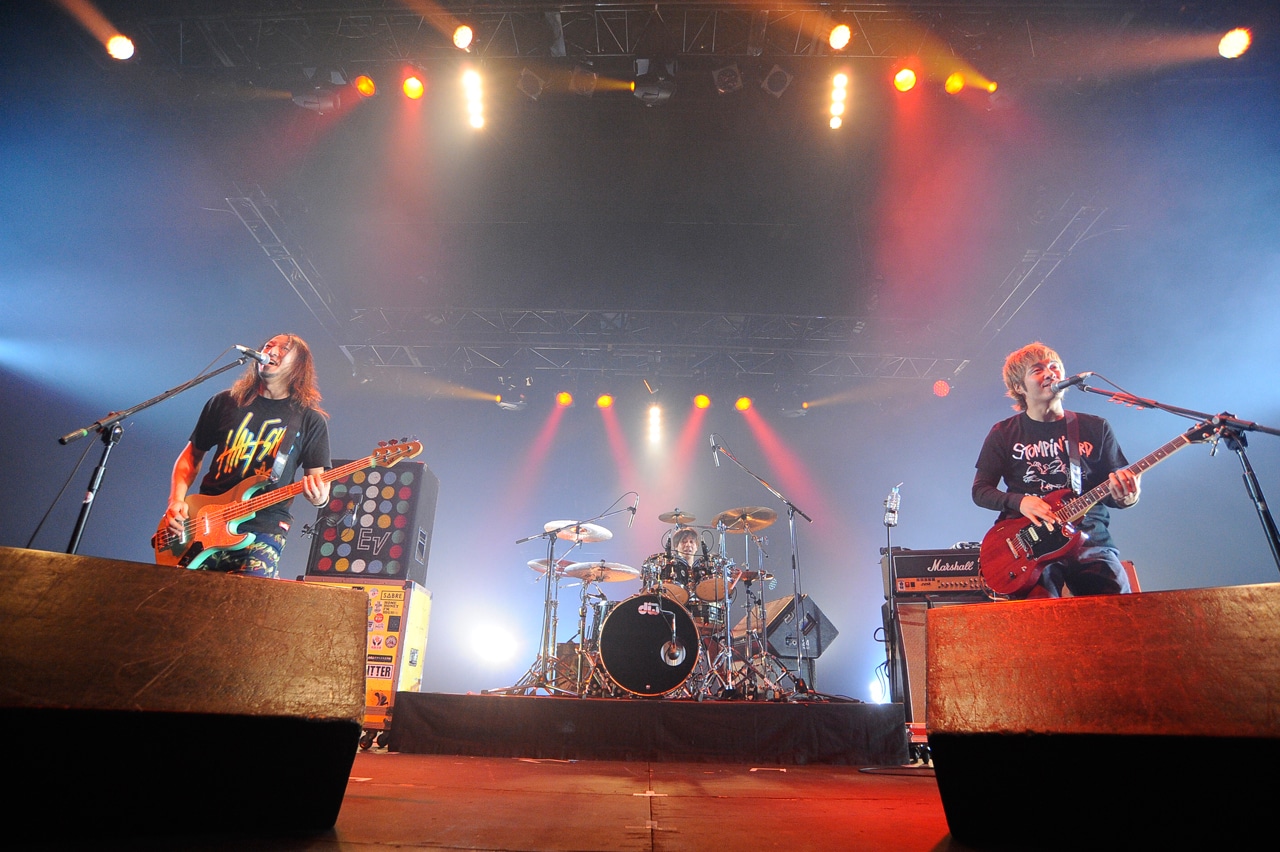 dustbox（写真提供：rockin'on japan）