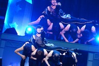 パクドルのステージの様子。