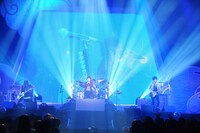 「MOSHI MOSHI NIPPON FESTIVAL 2015 in TOKYO」に出演したシド。 （写真提供：もしもしにっぽんプロジェクト）