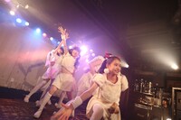 「Devil ANTHEM.1st Anniversary LIVE」の様子。（写真提供：ASIA PROMOTION）